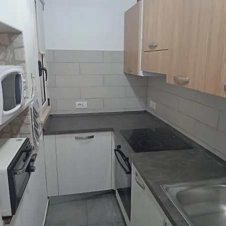 Casa Vacanze Hugo Apartment *